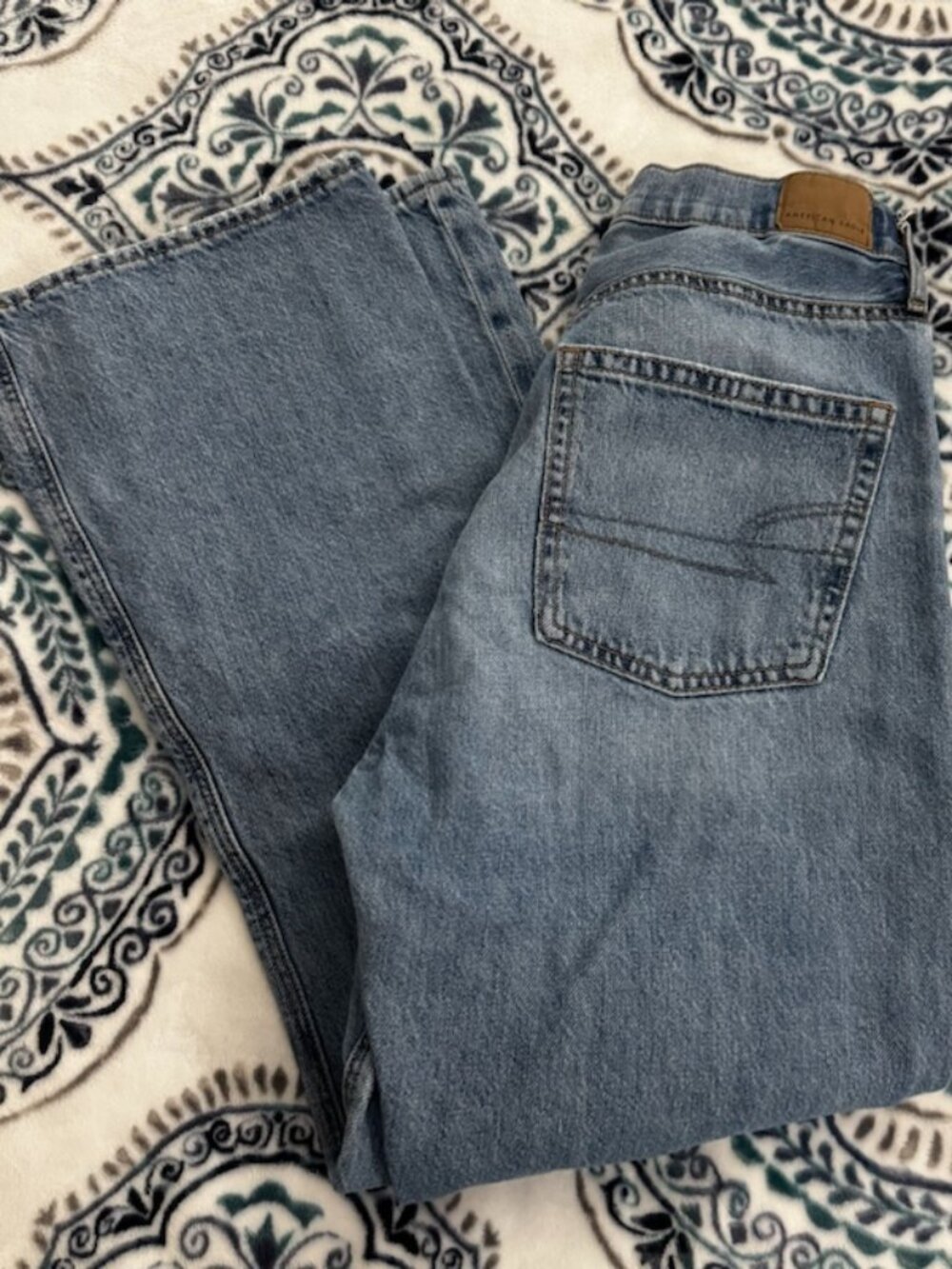 American Eagle Highest Rise 90's Flare Sz 6 Regular